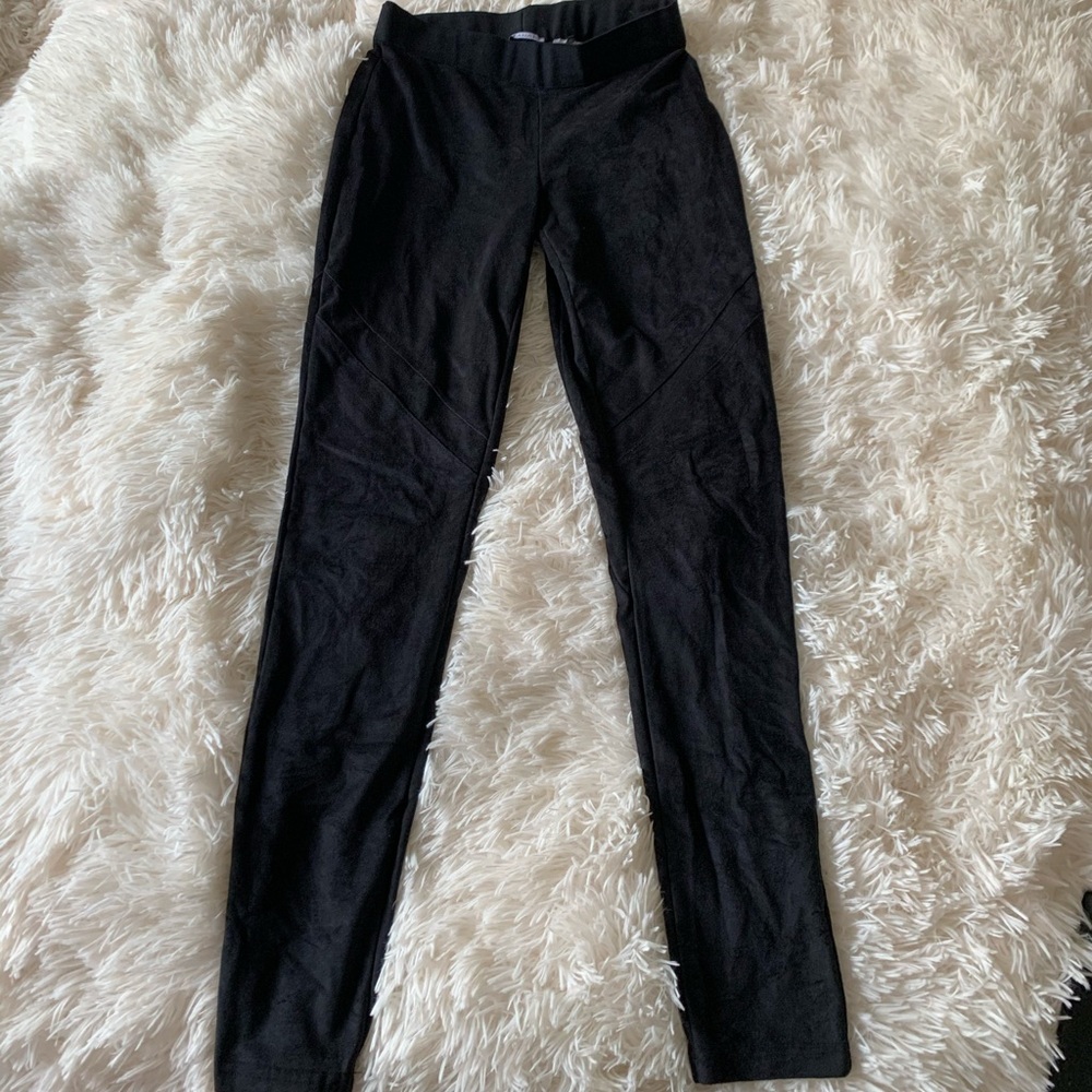 Tahari Soft Black Suede Legging pants Xsmall